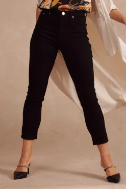 Outlet Ace Mid Rise Straight Leg Jean In Black Denim Bottoms|Denim