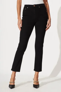 Outlet Ace Mid Rise Straight Leg Jean In Black Denim Bottoms|Denim