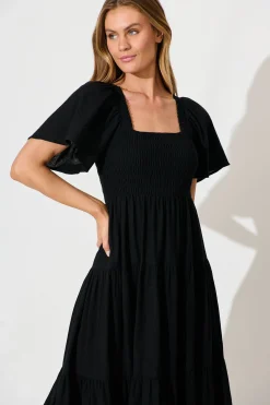 Online Akino Midi Dress in Black Dresses|Casual