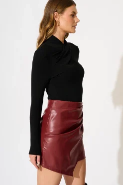 Best Ascend Leatherette Skirt in Wine Bottoms|Skirts & Shorts