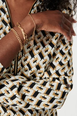 New Bambi Four Layered Bracelet In Gold With Pearlescent Clover Jewellery|Engagement Party