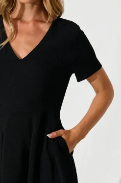 Online Beth Dress In Textured Black Dresses|Casual