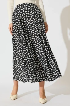 Discount Brandsy Maxi Skirt in Black with White Leaf Bottoms|Skirts & Shorts
