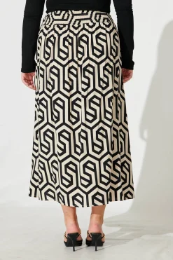 Outlet Brandsy Maxi Skirt In Cream With Black Geometric Print Bottoms|Skirts & Shorts