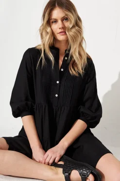 Best Caracelle Smock Dress in Black Dresses|Casual
