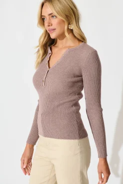 New Dover Heights Knit In Taupe Tops|Knitwear