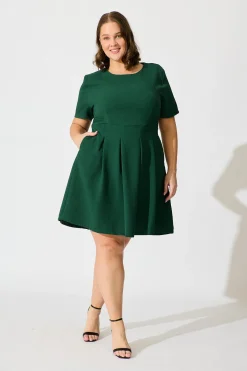 Hot Elizabeth Dress In Textured Emerald Dresses|Casual
