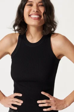 Hot Gandia Top In Black Tops
