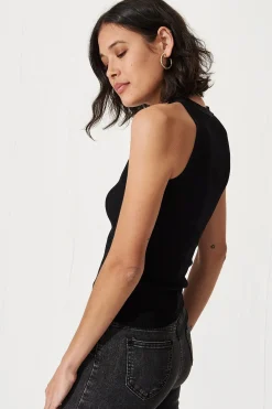 Hot Gandia Top In Black Tops