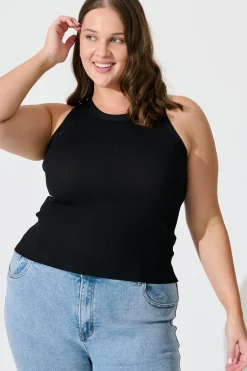 Hot Gandia Top In Black Tops