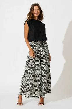 Outlet Goldie Wide Leg Pant in Black and Cream Geometric Print Bottoms|Pants