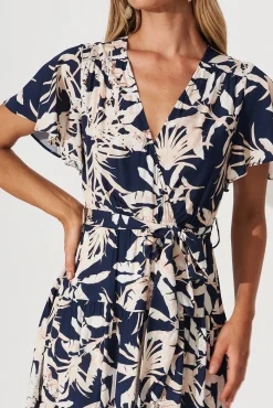 Outlet Heidi Maxi Dress In Navy Leaf Print Dresses|Casual