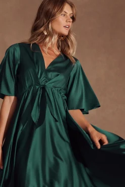 Outlet Helsinki Maxi Dress In Emerald Green Satin Dresses|Party