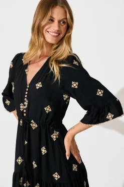 Outlet Kelsey Midi Dress in Black with Cream Embroidery Dresses|Casual