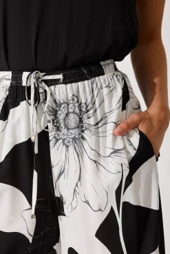 Sale Lucia Pant In Black With White Floral Bottoms|Pants