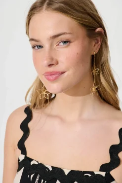 Sale Marisa Flower Drop Earrings In Gold Jewellery|Wedding Accessories