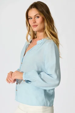 Outlet Marlowe Top in Blue Tops|Workwear