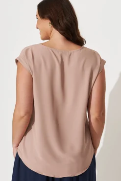 New Rejina Top In Mocha Tops|Workwear