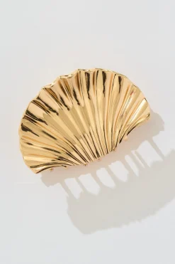Sale Shella Ribbed Metal Shell Claw Clip in Gold Hair Accessories