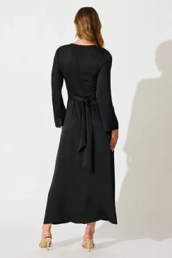 Best The moment Maxi Dress in Black Crinkle Satin Dresses|Party