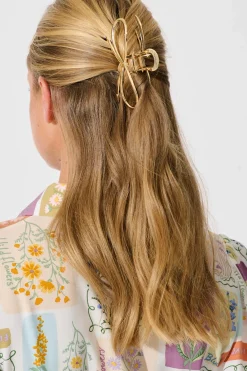Outlet Zia Large Bow Hair Claw in Gold Hair Accessories